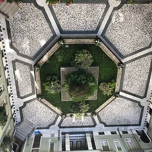 https://modern-and-cozy-flat-in-the-centre-of-the-city.italymilanhotels.net